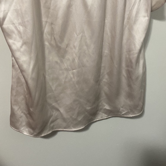 NWOT! White House Black Market Beige Blouse - Picture 3 of 7